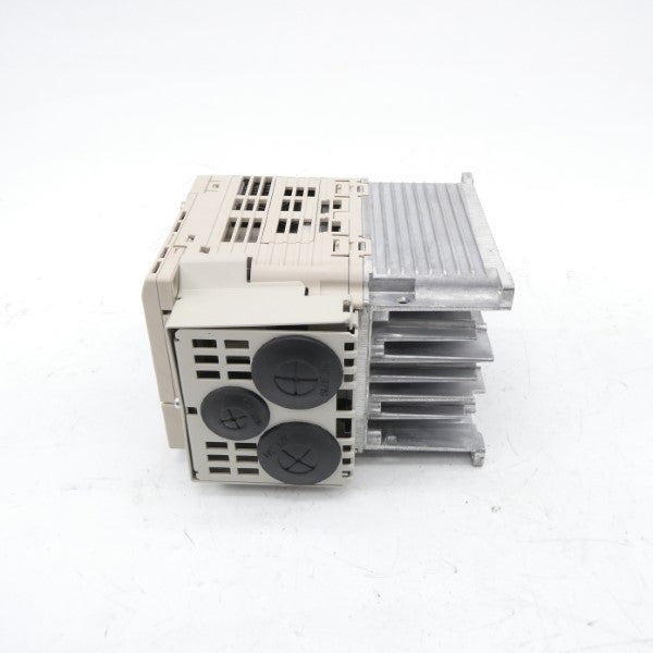YASKAWA CIMR-VU4A0007FAA 380-480VAC 8.1/6.0A NSNP