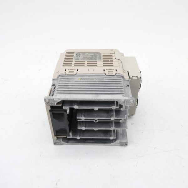 YASKAWA CIMR-VU4A0007FAA 380-480VAC 8.1/6.0A NSNP