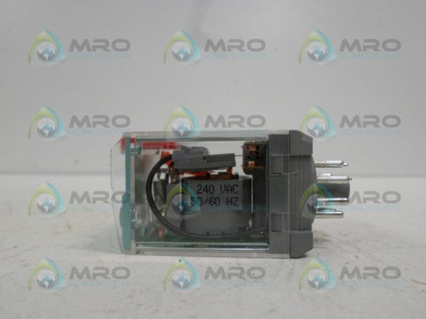 RS COMPONENTS 345-943 RELAY 240VAC NSMP