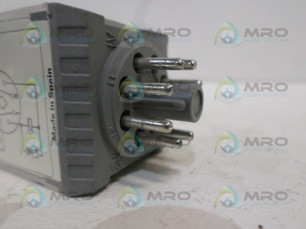 RS COMPONENTS 345-943 RELAY 240V UNMP