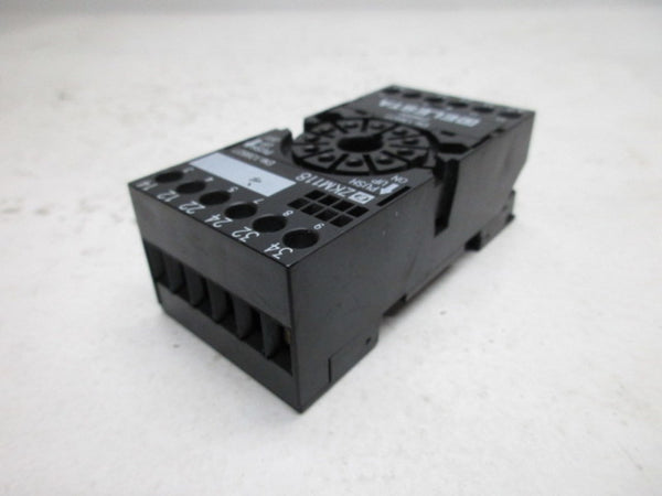 ELESTA ZKM118 RELAY SOCKET  UNMP