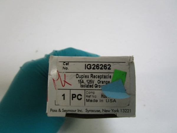 LOT OF 7 PASS & SEYMOUR DUPLEX RECEPTACLE (ORANGE) IG26262 NSMP