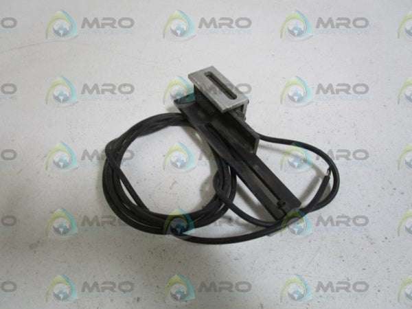 PEPPERL+FUCHS MLV40-8-H-65/32/33 SENSOR UNMP