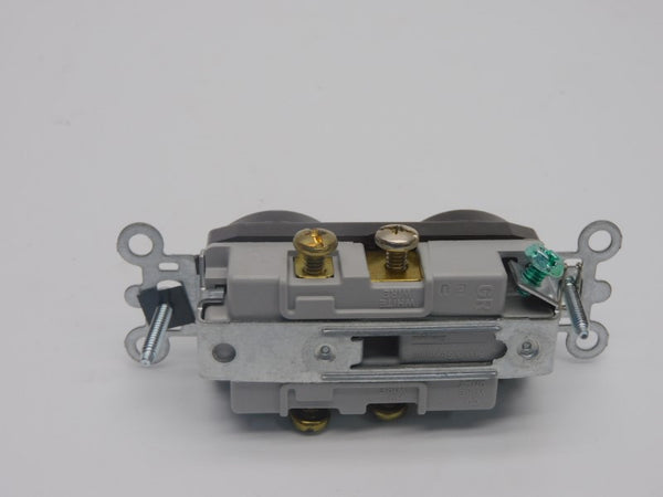 PASS&SEYMOUR LEGRAND 671TR 120VAC 20A NSMP