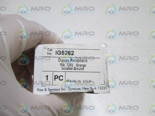 PASS & SEYMOUR DUPLEX RECEPTACLE IG5262 NSMP