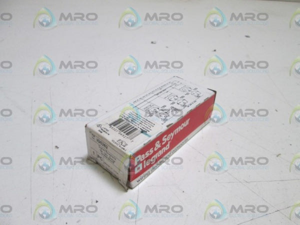 PASS & SEYMOUR DUPLEX RECEPTACLE IG5262 NSMP