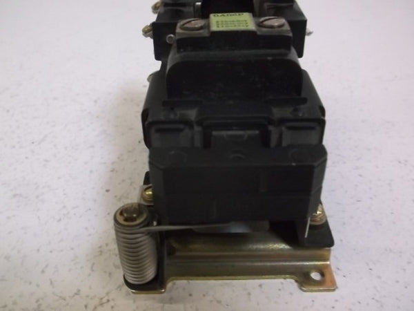 ALLEN BRADLEY 700-B331A1 SER. A HEAVY DUTY RELAY 10AMP  UNMP