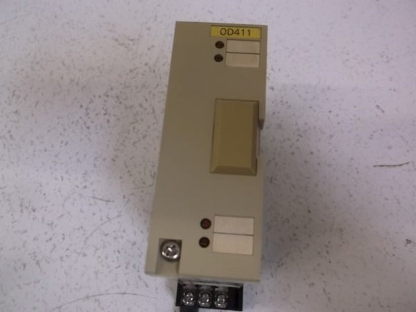 OMRON 3G2A3-OD411 OUTPUT MODULE 8 POINT RELAY  NSNP