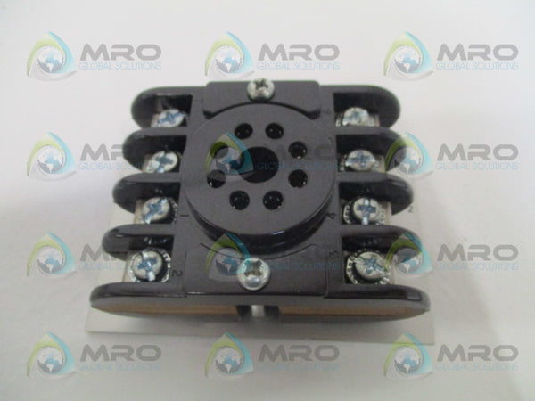 MICRO SWITCH FE-LCR0 RELAY SOCKET 8 PIN NSMP