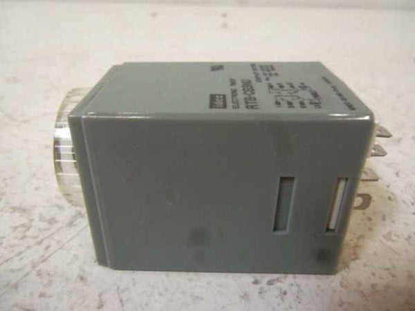 IDEC RTB-CB3NU TIME DELAY RELAY 0-30 SECONDS  NSMP
