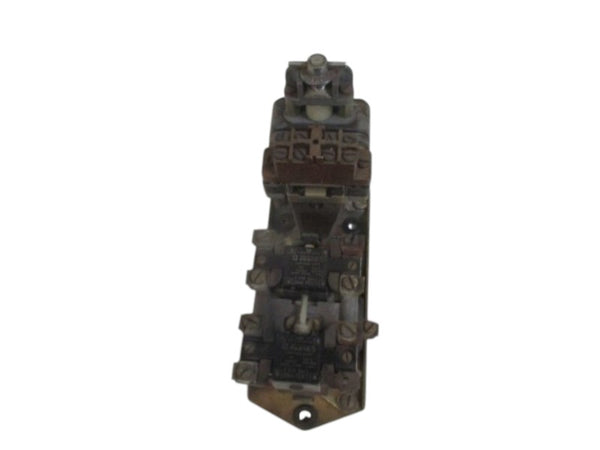 SQUARE D 9050-B0-5D SER.E TIMING RELAY UNMP