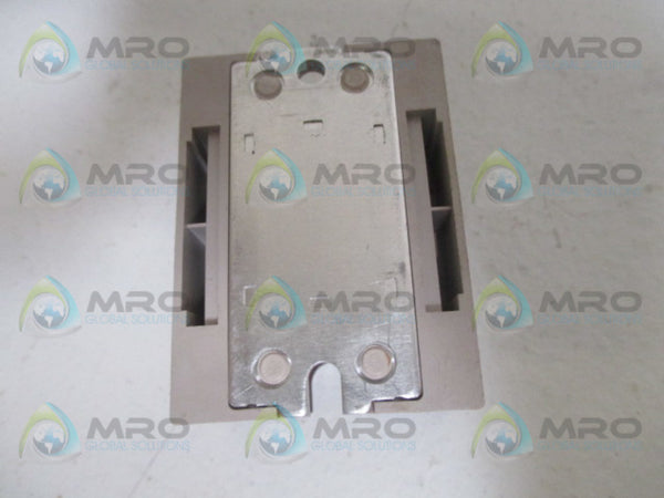 OMRON G3NA-225B SOLID STATE RELAY 120V UNMP