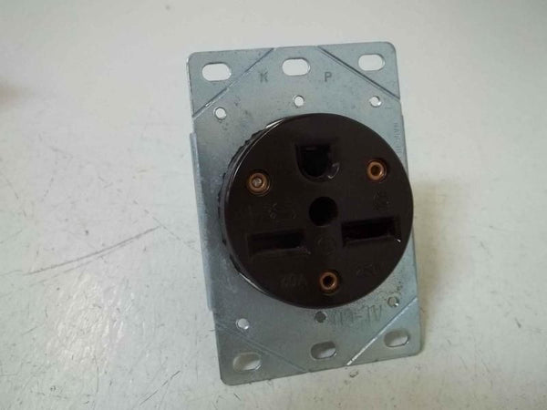 PASS & SEYMOUR 3801 FLUSH POWER OUTLET NSMP