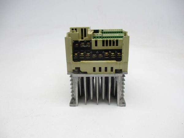 YASKAWA ELECTRIC CIMR-V7CC40P7 380-460V 4.7A NSNP