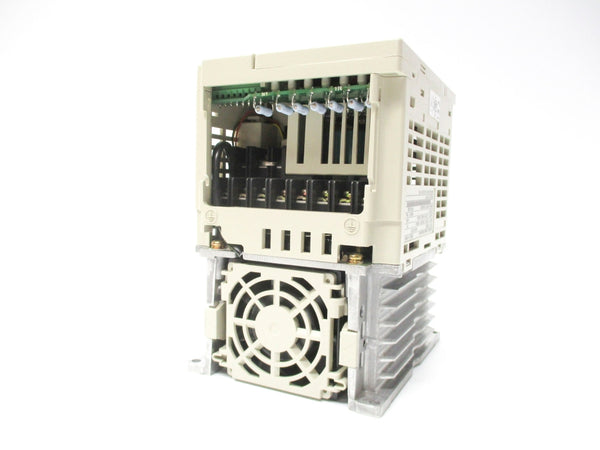 YASKAWA CIMR-V7AM41P51 380-460V 7A NSMP