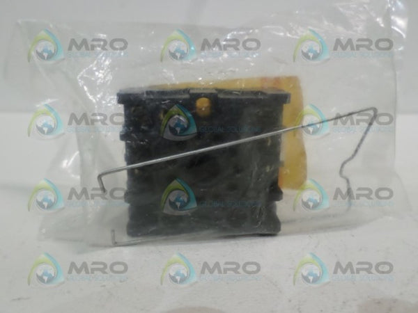 RS COMPONENTS 352-569 PLUG-IN RELAY BASE NSMP