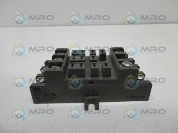 IDEC SR3B-02 RELAY SOCKET  UNMP