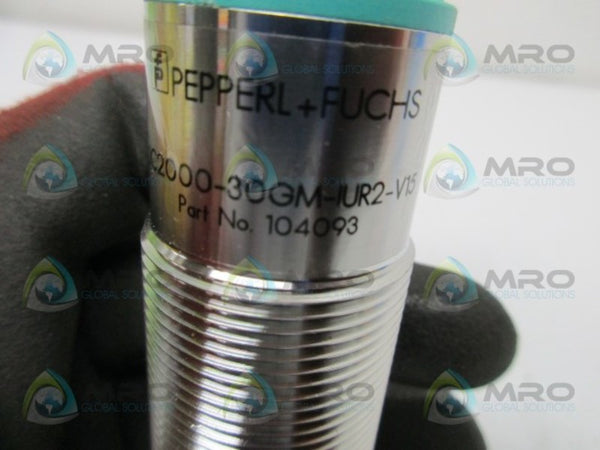 PEPPERL & FUCHS UC2000-30GM-1UR2-V15 ULTRASONIC SENSOR NSMP