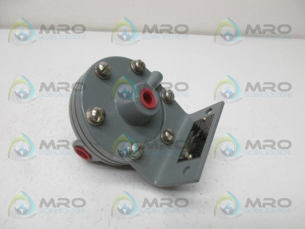 MOORE PRODUCTS BA4 RATIO 1:4 PNEUMATIC RELAY NSMP