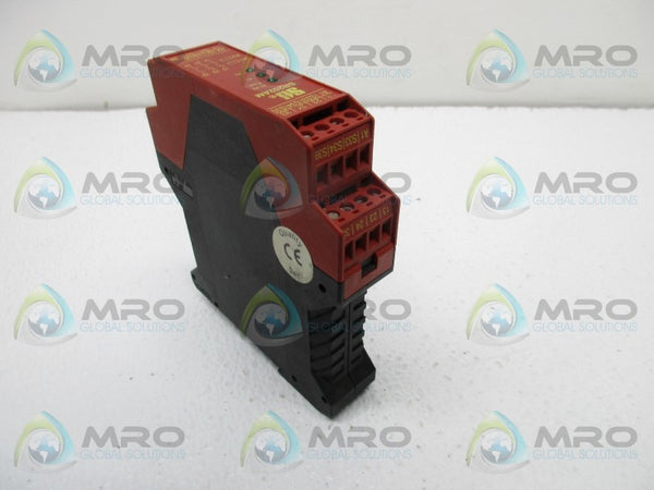 STI SR202AM01 SAFETY RELAY  UNMP