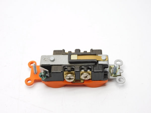 PASS&SEYMOUR LEGRAND IG6300 125V 20A NSMP
