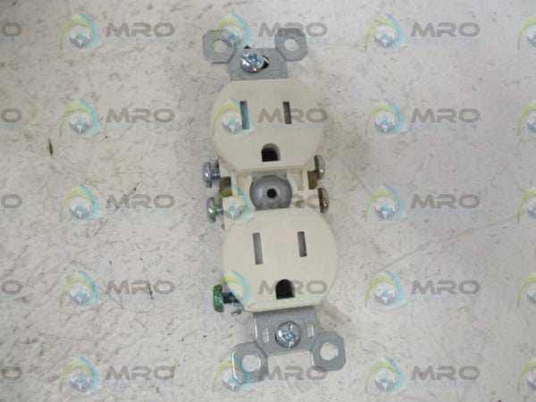 LOT OF 10 PASS & SEYMOUR 3232TR-LA DUPLEX RECEPTACLE NSMP
