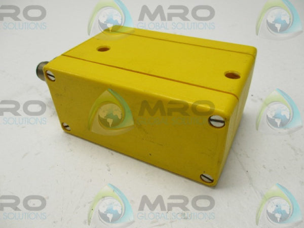 PEPPERL+FUCHS SL30-1552-S SENSOR NSNP