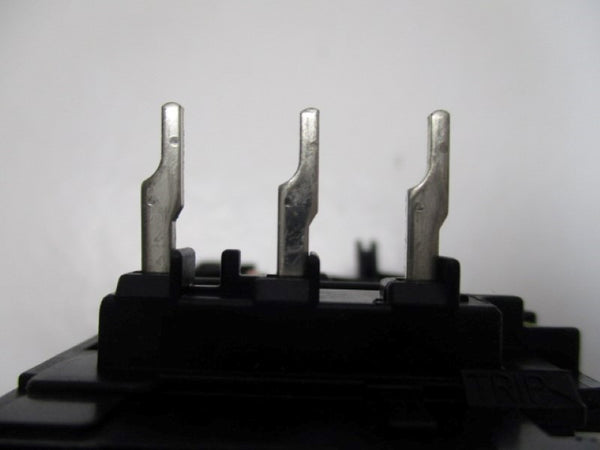 FUJI ELECTRIC TR-0N TR13N OVERLOAD RELAY 0,64-0,96A UNMP