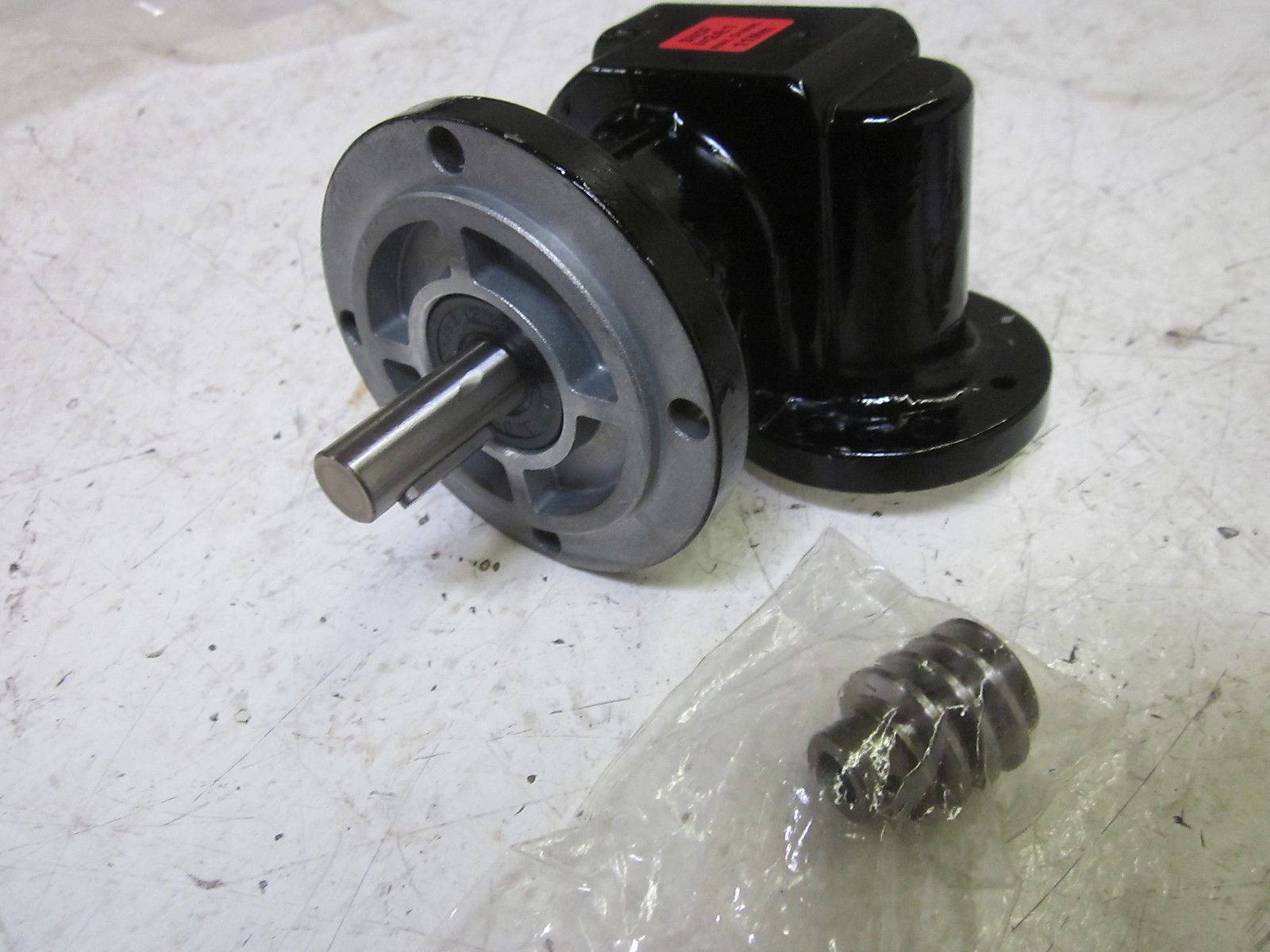 5002600440 GEAR, WORM RATION 24:1 NSNP