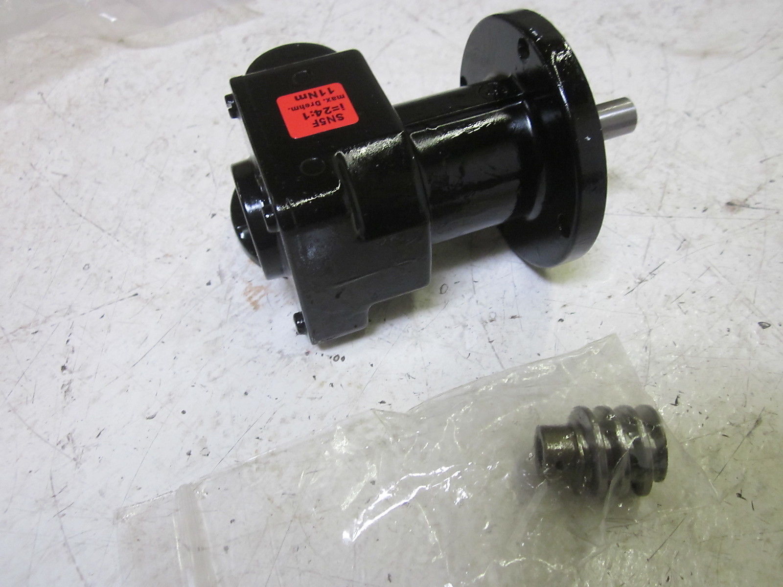 5002600440 GEAR, WORM RATION 24:1 NSNP