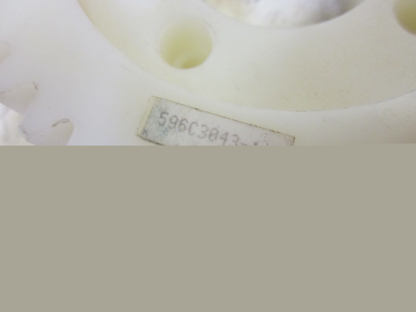 596C3043-1 GEAR DRIVE (WHITE) NSNP