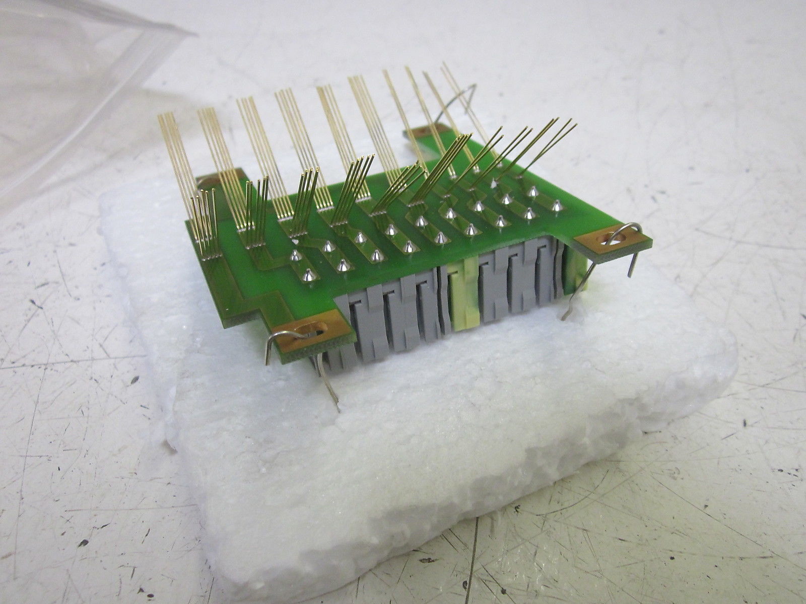 7-859-00-990-4  BRUSH, CARBON SLIP RING CIRCUIT BOARD NSNP