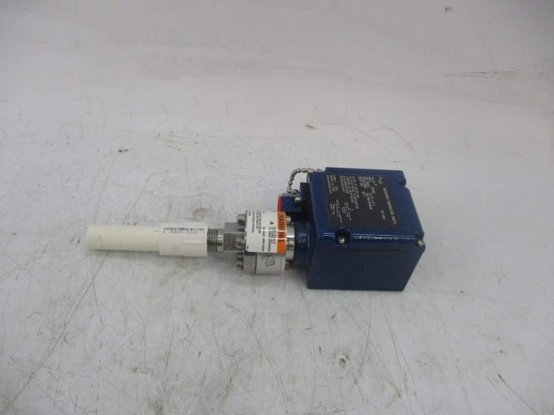 ITT 100T3DZ3 125/250VAC 15A 1500PSI NSMP