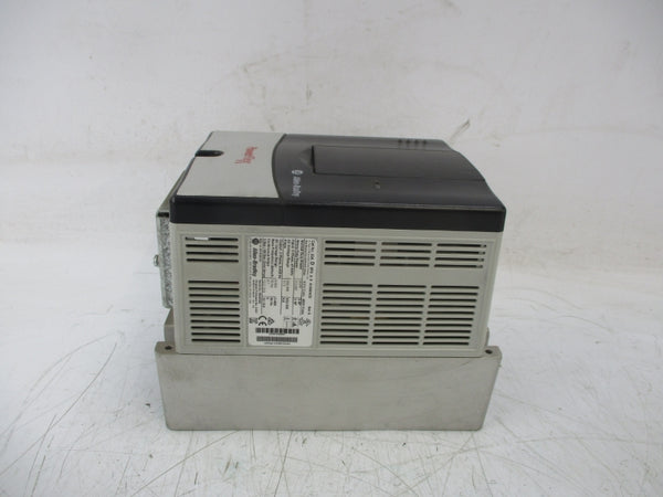 ALLEN BRADLEY 20AD8P0A0AYNANC0 SER. A F/W 5.001 480V 8A NSNP