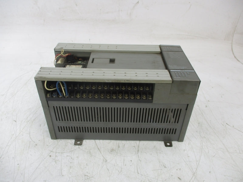 ALLEN BRADLEY 1747-L30C SER. B F/W 4 120/240VAC 15A (AS PICTURED) UNMP