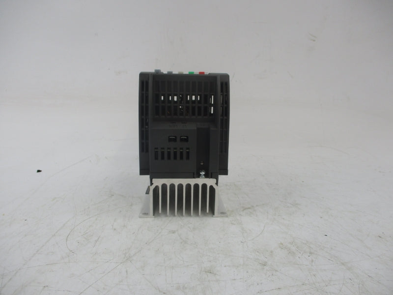 SIEMENS 6SL3210-5BB17-5AV0 200-240VAC 10A NSNP