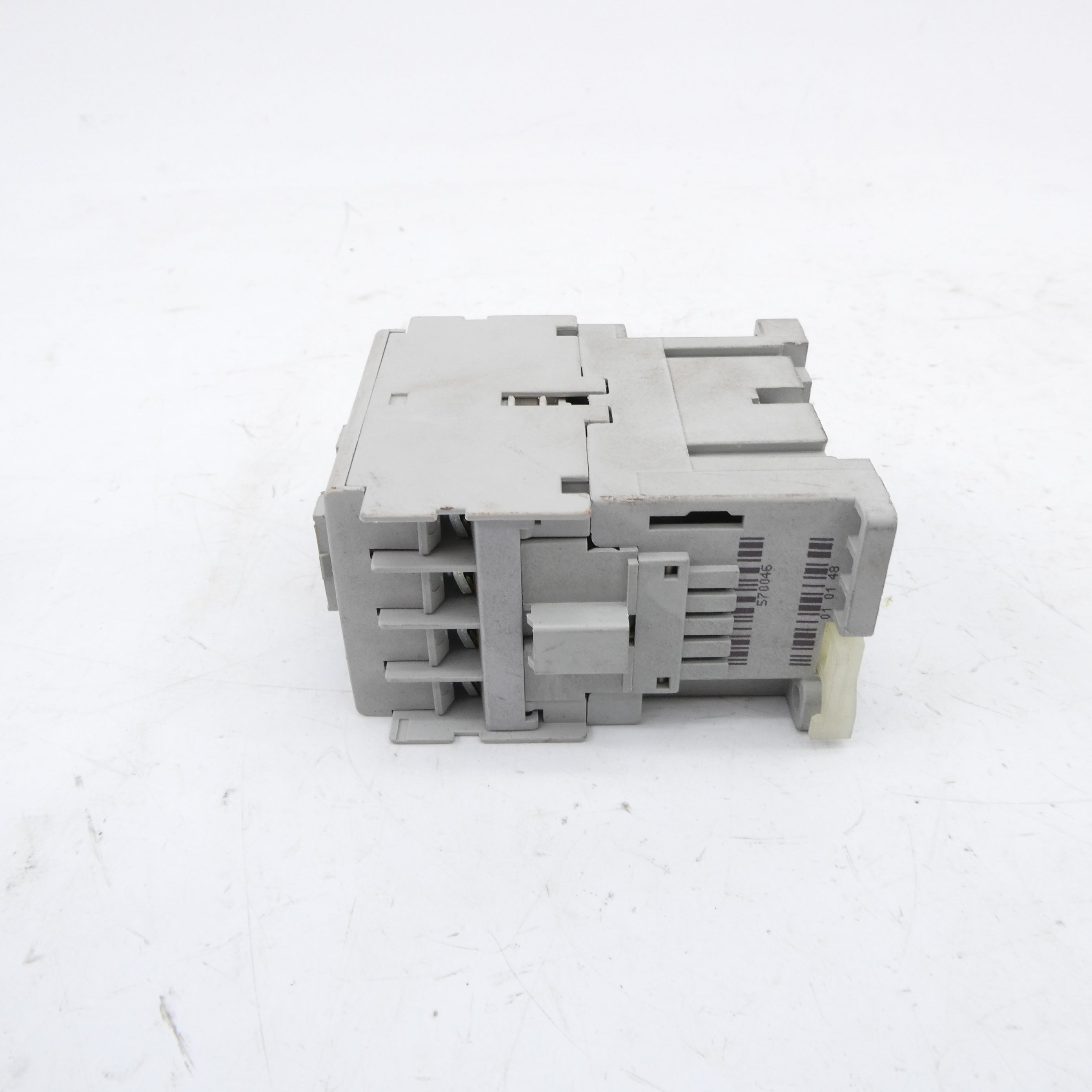 ALLEN BRADLEY 100-C09D10 SER. A 110V 32A NSNP