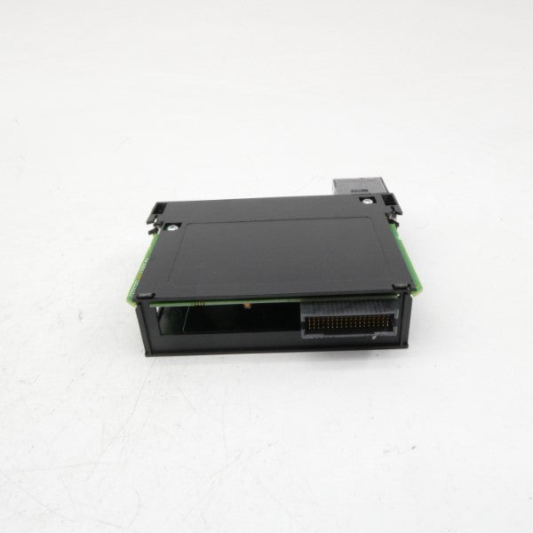 ALLEN BRADLEY 1756-IF8 SER. A F/W 1.5 24VDC NSMP