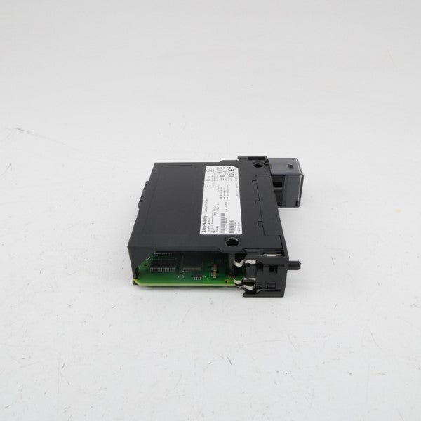 ALLEN BRADLEY 1756-IF8 SER. A F/W 1.005 24VDC NSMP