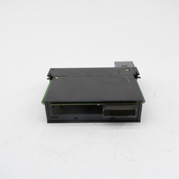 ALLEN BRADLEY 1756-OA16I SER. A F/W 2.1 24VDC REV. K01 NSNP