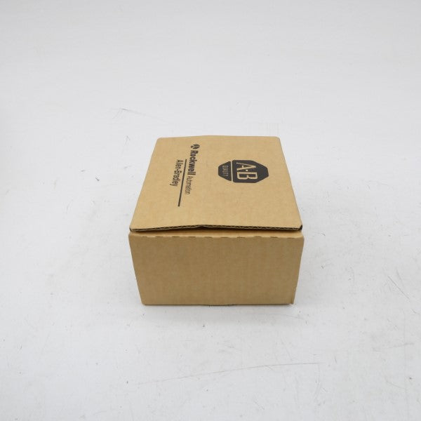 ALLEN BRADLEY 1769-PA4 SER. A 120/240VAC DATE: 2010 REV. 4 NSFS