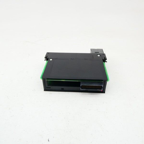 ALLEN BRADLEY 1756-IA16 SER. A F/W 3.2 120VAC REV. A01 NSMP