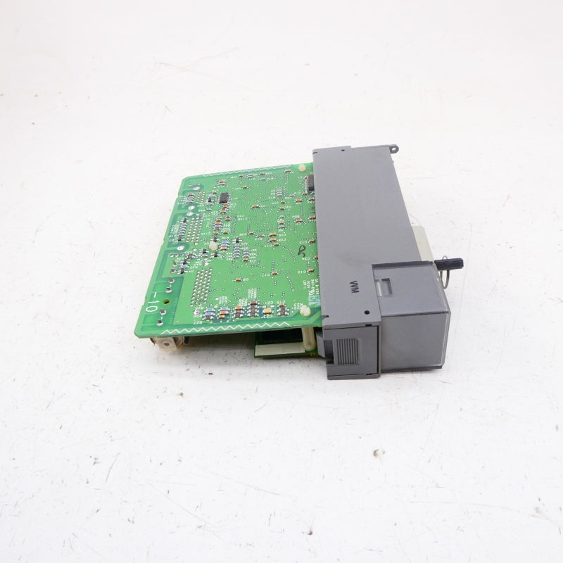 ALLEN BRADLEY 1747-L552 SER. B F/W 6 24VDC (NO DOOR) NSNP