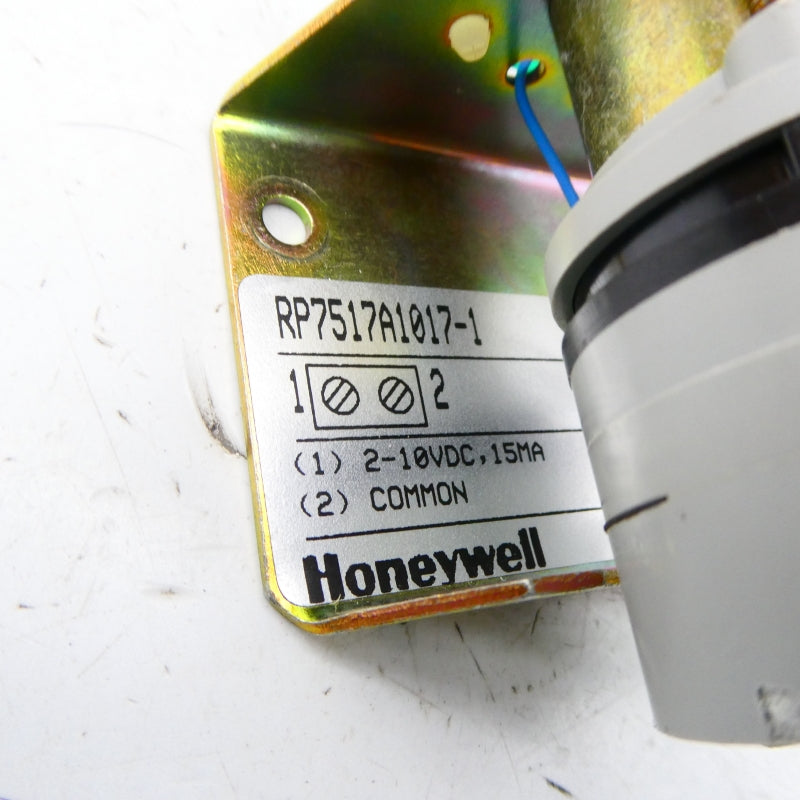 HONEYWELL RP7517A1017-1 2-10VDC NSNP