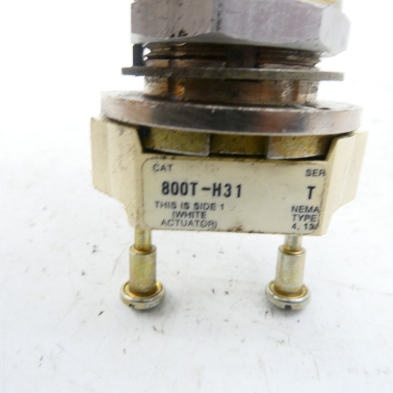 ALLEN BRADLEY 800T-H31 SER. T (NO KEY) (AS PICTURED2) NSNP