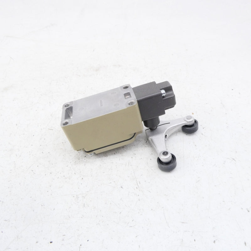 OMRON WLCA32-43-N 250VAC 2A NSMP