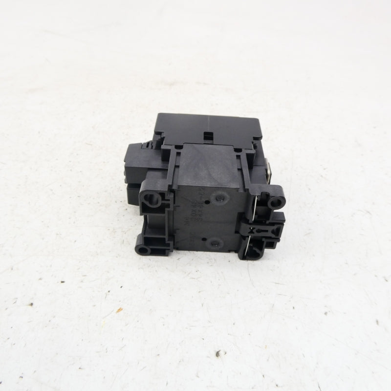 FUJI ELECTRIC 4NC0A0B01 200-220V NSMP