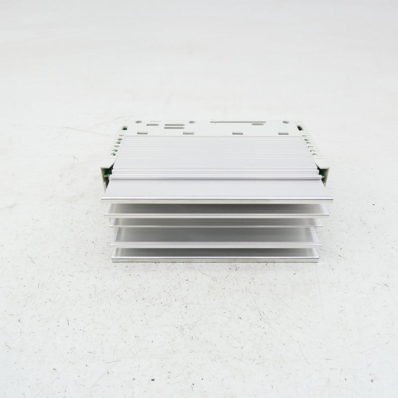 LENZE E82EV551K4C 400/500V 1.8/1.4A NSMP