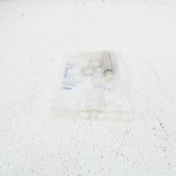 BALLUFF BESM18MI-PSC80B-S04K BES008M 12-30VDC NSMP