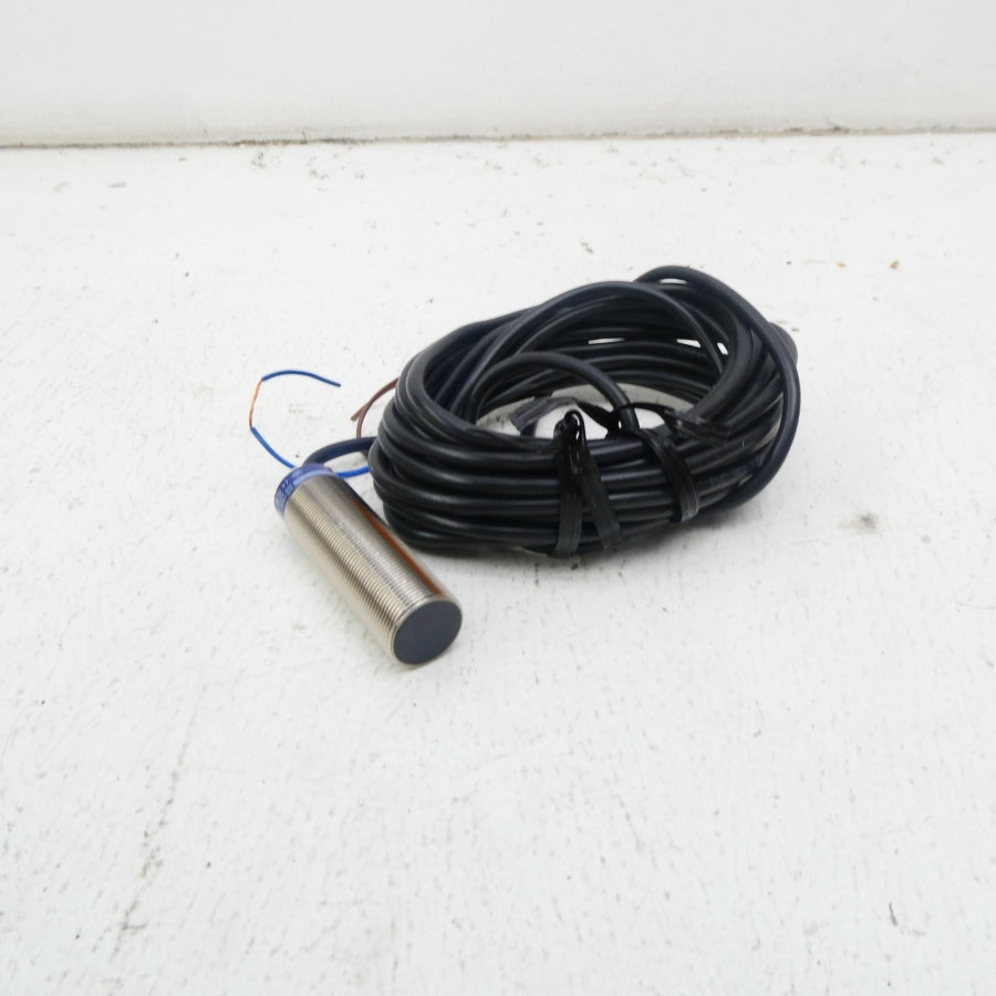 TELEMECANIQUE XS518B1MAL5 24-240V NSMP